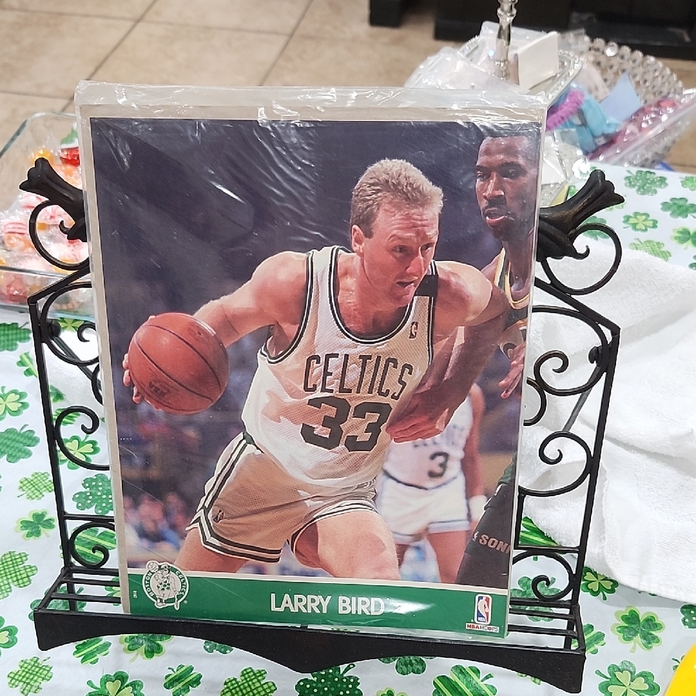 NBA HOOPS 8X10 LARRY BIRD PHOTO CARD BRAND NEW SEALED